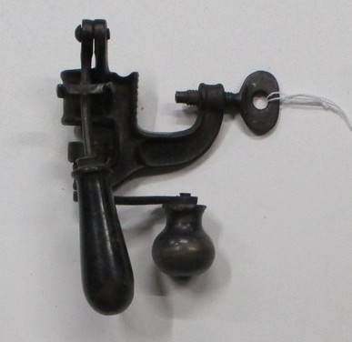 Old English Paper Shotgun Cartridge Roll Crimping device in 16 gauge